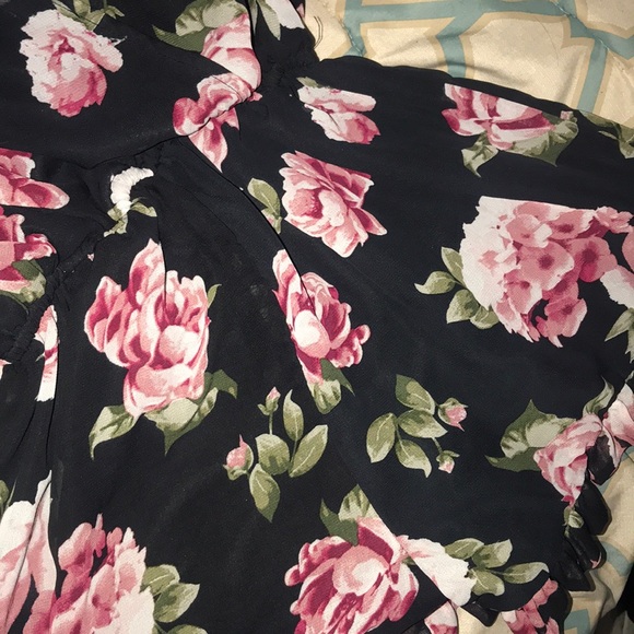 Rue21 Floral Romper - Picture 3 of 3